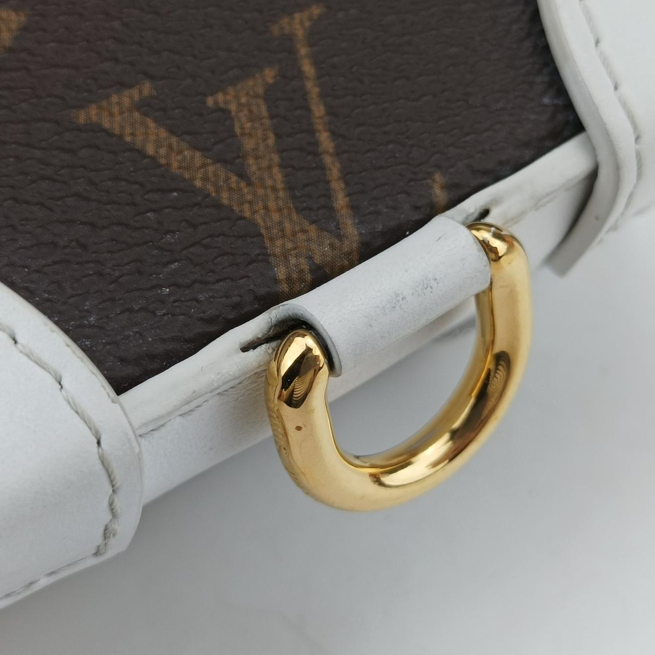 Soft Trunk Phone BoxBrown x WhiteMonogram Reverse CanvasM80102TJ4240 ICチップソフトトランク フォーンボックスモノグラム/ブラウン系× ホワイトモノグラムリバースキャンバスM80102TJ4240 ICチップ