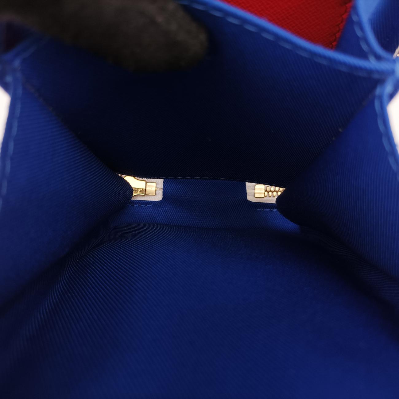 Soft Trunk Phone BoxBrown x WhiteMonogram Reverse CanvasM80102TJ4240 ICチップソフトトランク フォーンボックスモノグラム/ブラウン系× ホワイトモノグラムリバースキャンバスM80102TJ4240 ICチップ