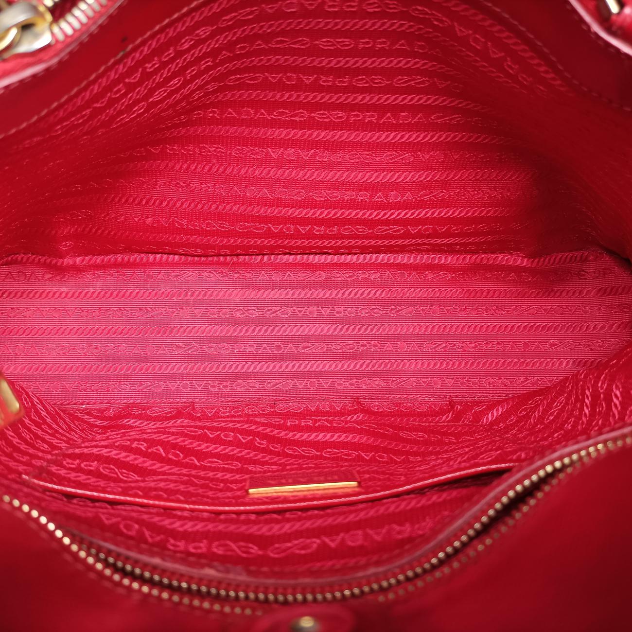 PromenadeRedPatentBN256764プロムナードレッドパテントBN256764