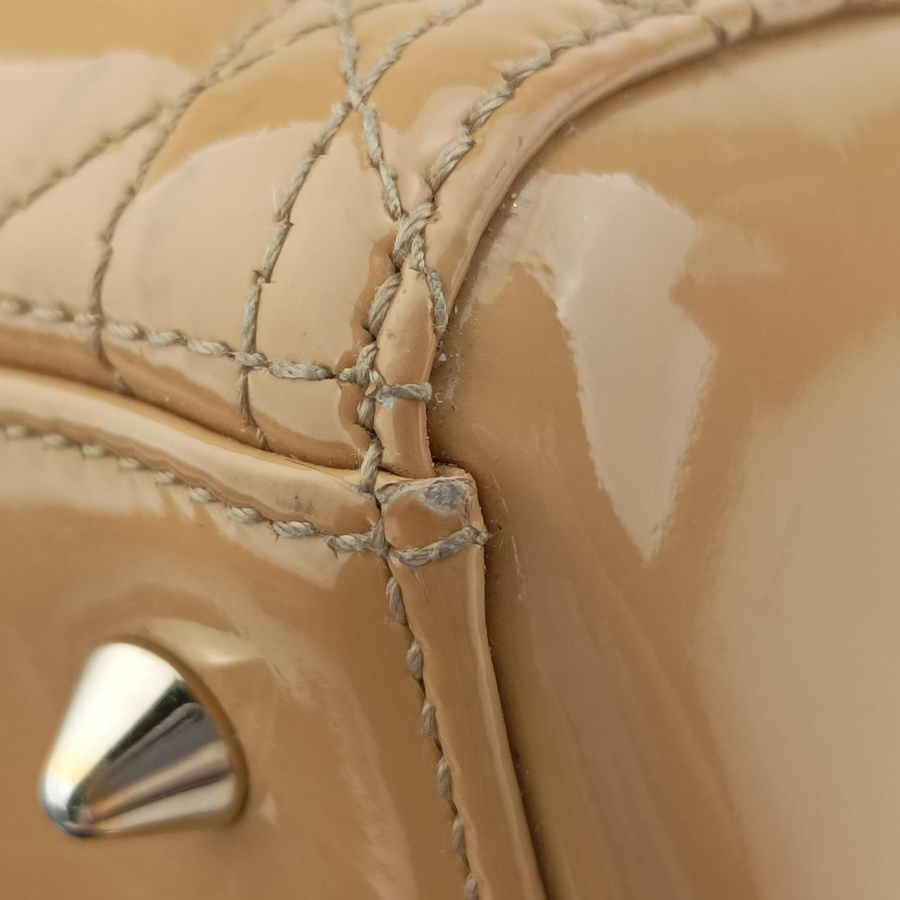 Lady DiorbeigePatent14B-MA-0112レディディオールベージュパテント14B-MA-0112