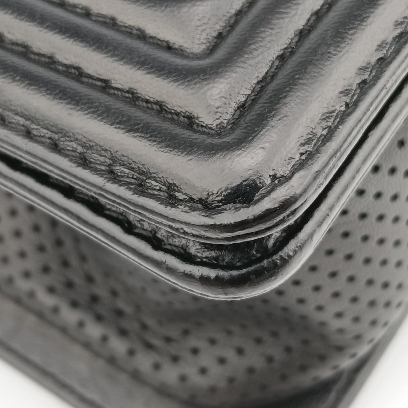 BOY CHANELBlacklambskinA6708619140188ボーイシャネルブラックラムスキンA6708619140188