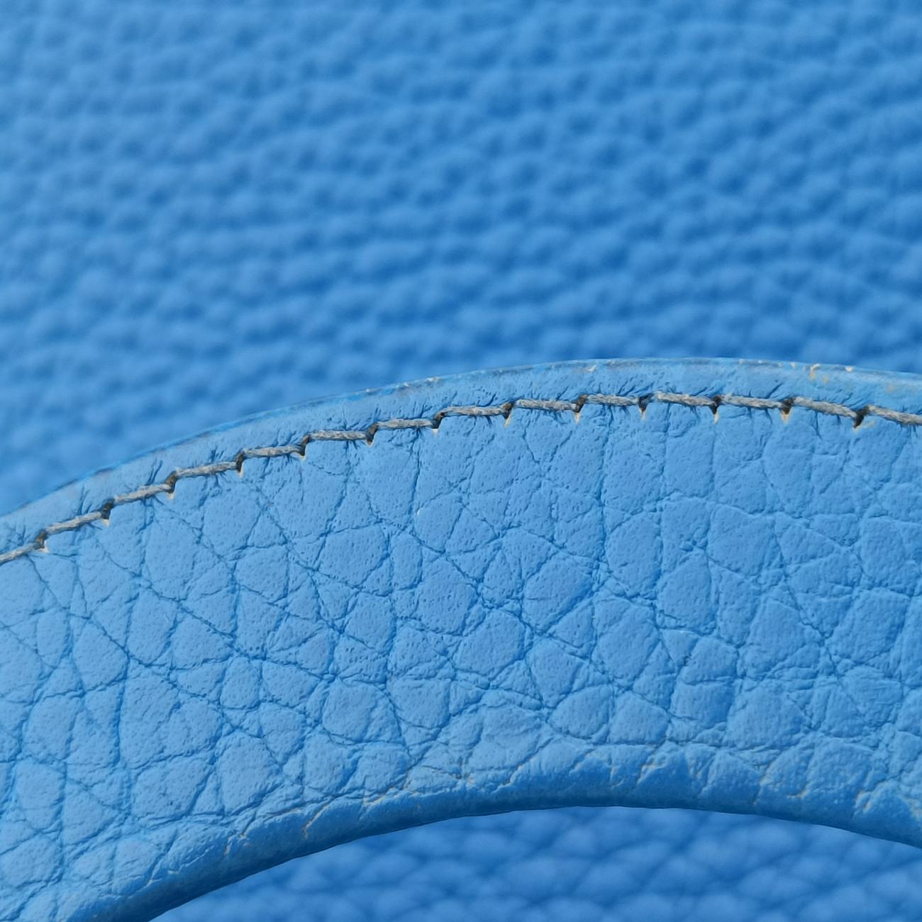 DiorissimoBlueLeather29-MA-0195ディオリッシモブルーレザー29-MA-0195