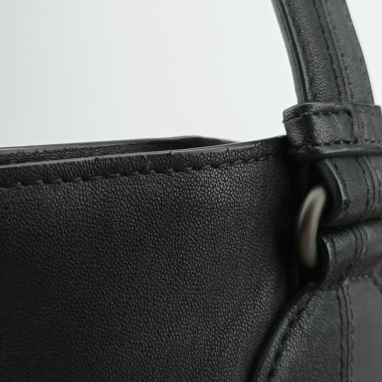 IntrecciatoBlack×GrayLambskinB03520022Zイントレチャートブラック×グレーラムスキンB03520022Z