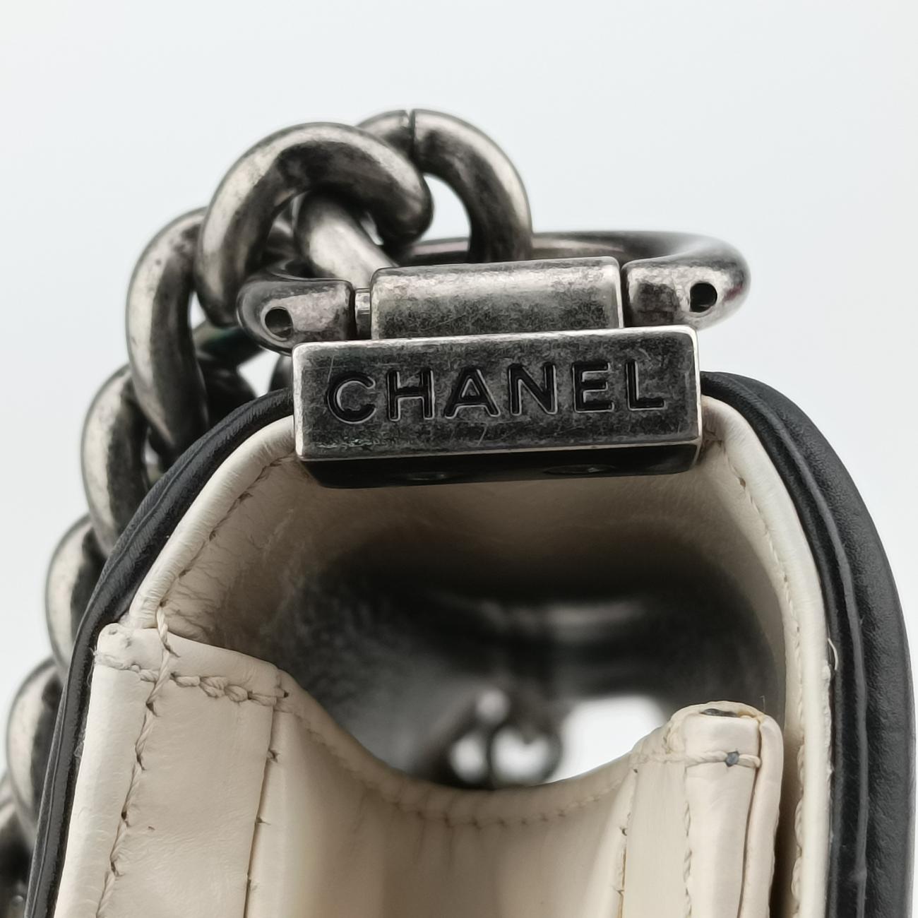 BOY CHANEL Black×white Leather 15641288ボーイシャネル ブラック×ホワイト レザー A66713 15641288