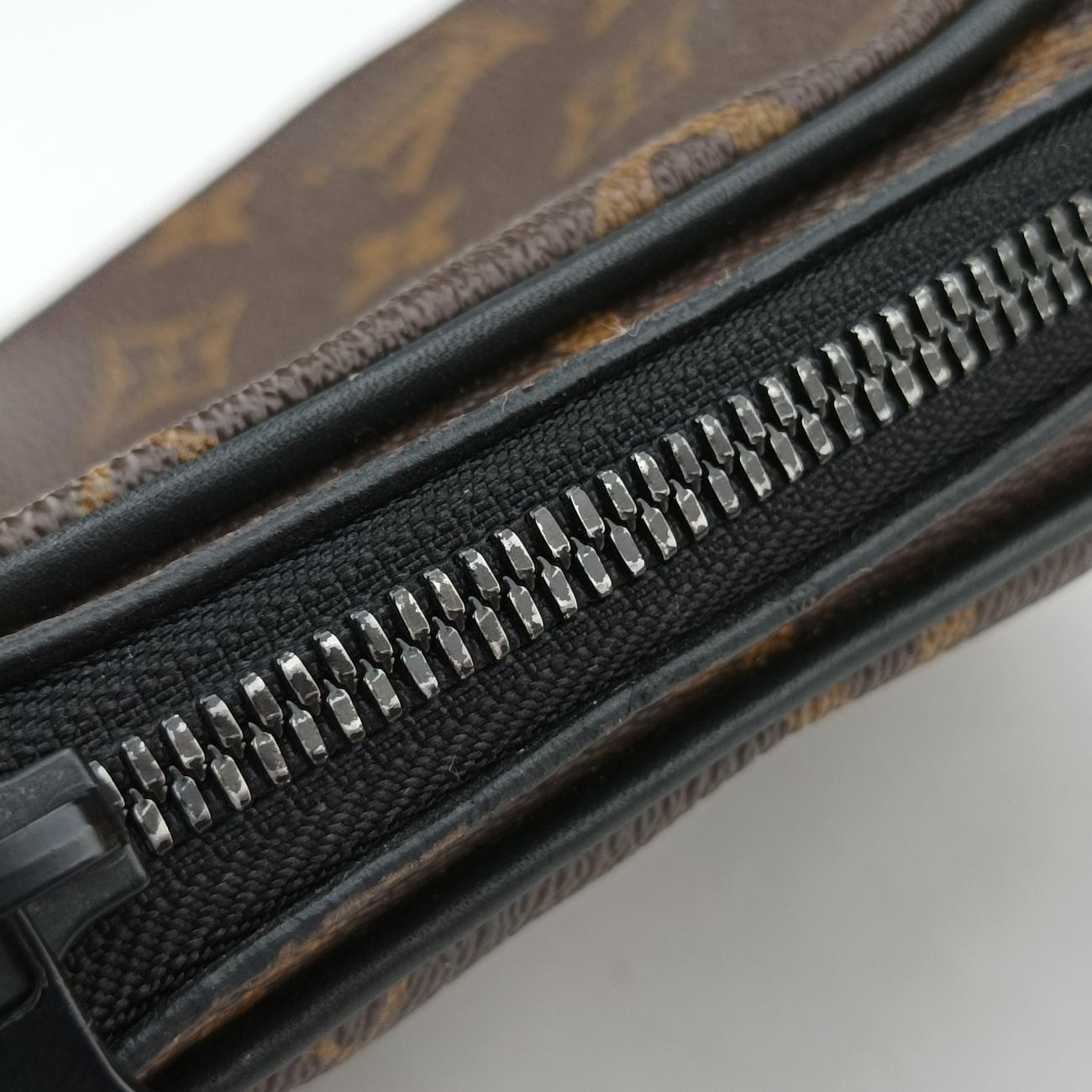 Solar Ray Utility SideBrownMonogram CanvasM44477CA4118ソーラーレイ ユティリティ サイドモノグラム/ブラウン系モノグラムキャンバスM44477CA4118