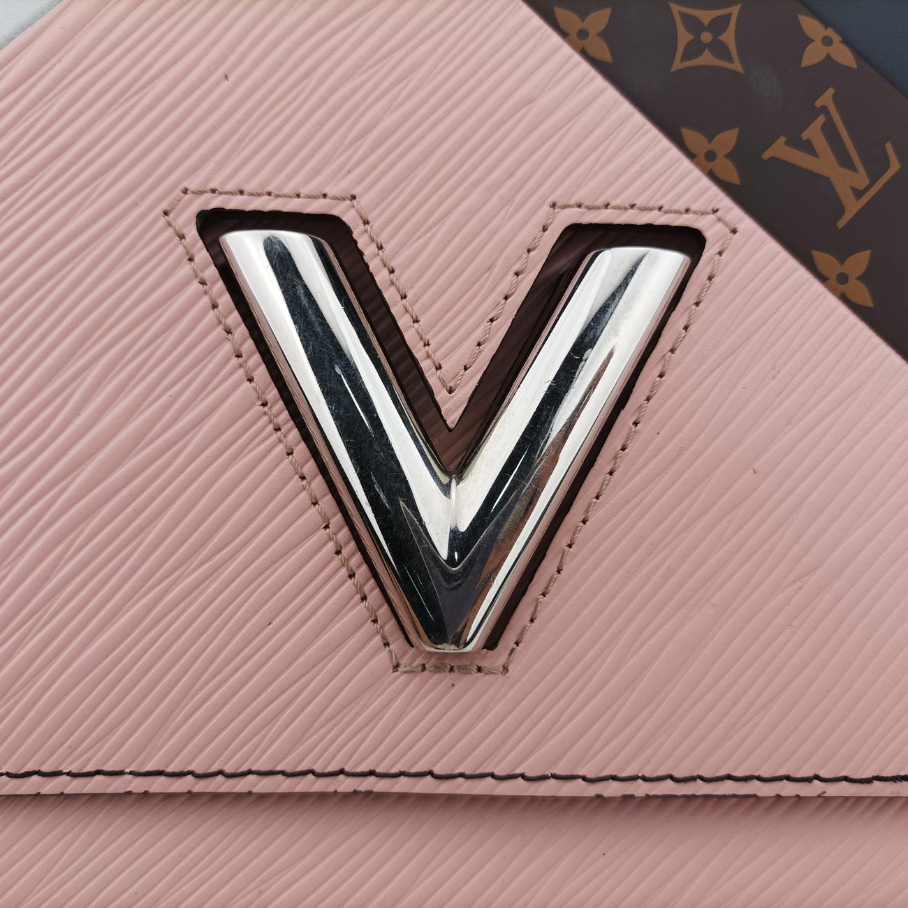 Portefeuille TwistRose Ballerine x MulticolorEpiM67799FL0199ポルトフォイユ ツイストローズバレリーヌ×マルチカラーエピM67799FL0199