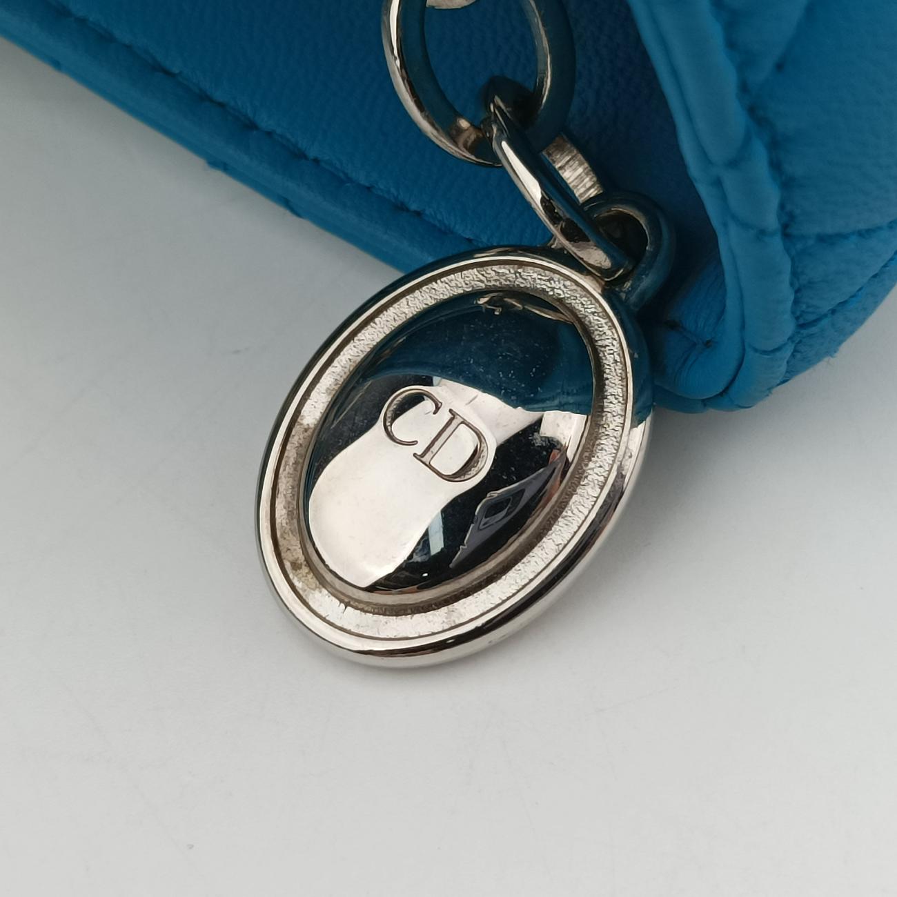 Lady DiorBluelambskin18-MA-0143レディディオールブルーラムスキン18-MA-0143