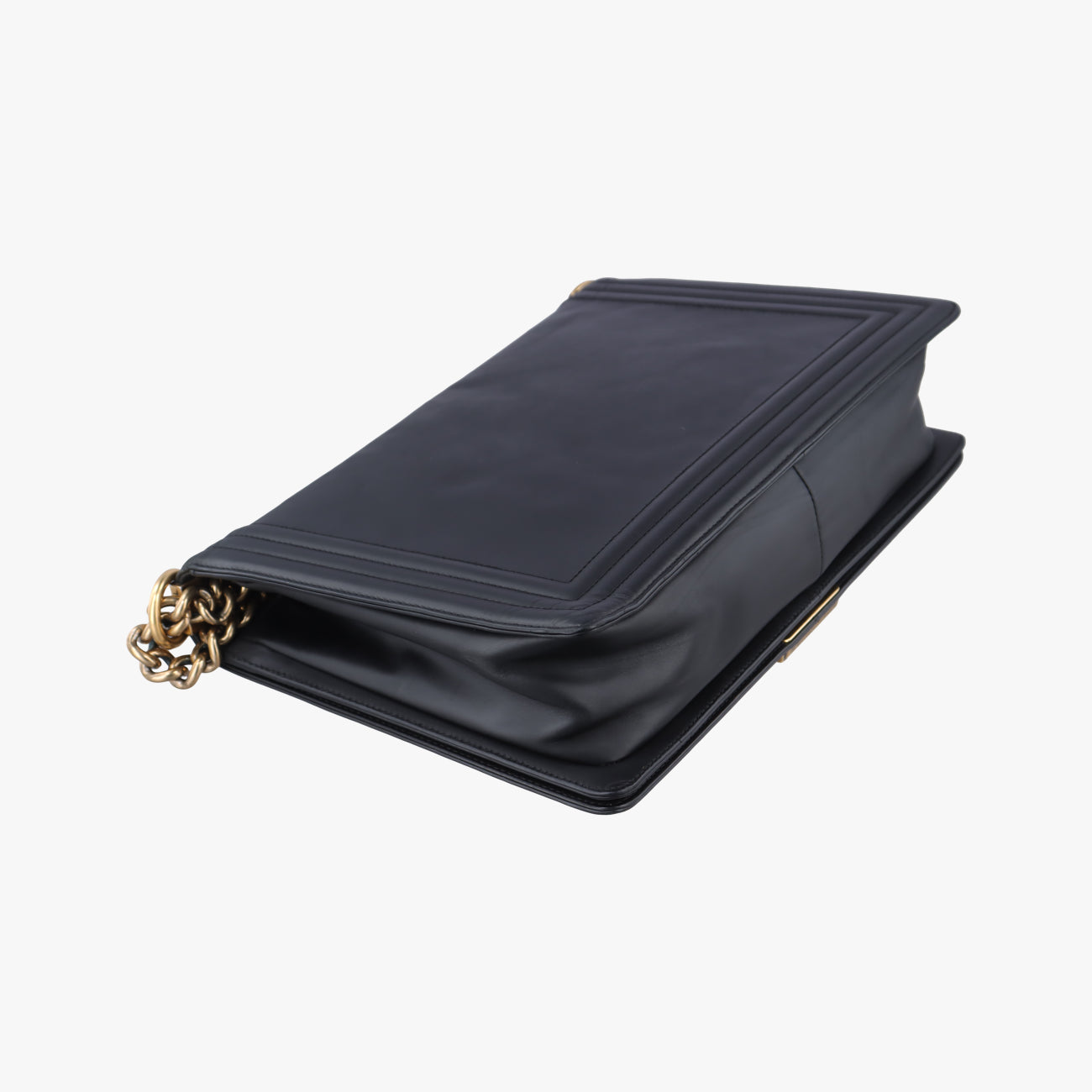 BOY CHANELBlackLeatherA6671115332938ボーイシャネルブラックレザーA6671115332938