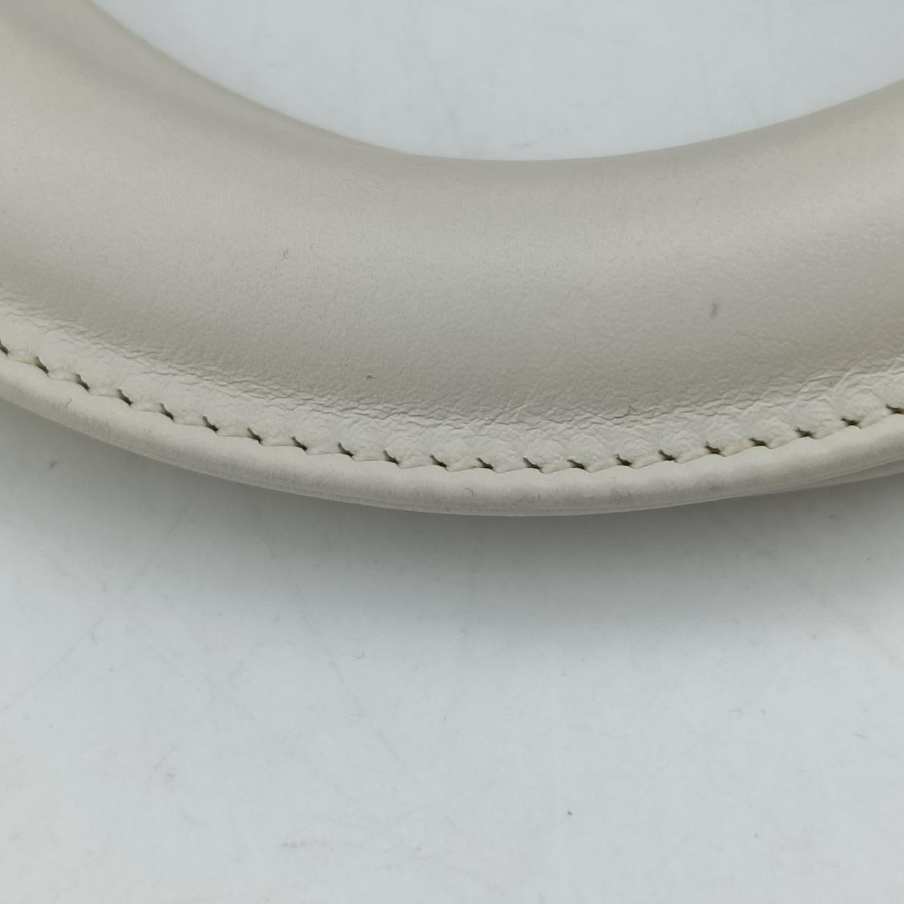 Lady Dior White Leather 02-MA-0197レディディオール ホワイト レザー 02-MA-0197