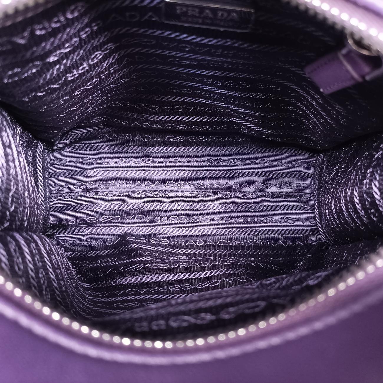 Turquoise Mini TotePurplelambskin1BG41831/Vトライアングルロゴパープルラムスキン1BG41831/V