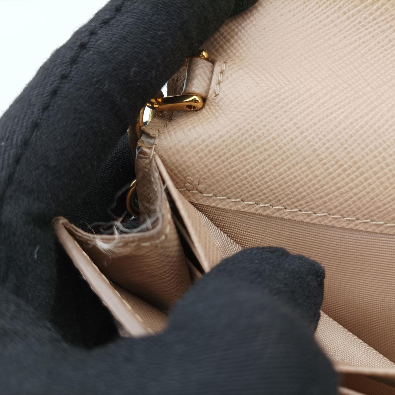 Vitello DianoBeigeSaffiano Leather1DH04485ヴィテッロディアノベージュサフィアーノレザー1DH04485