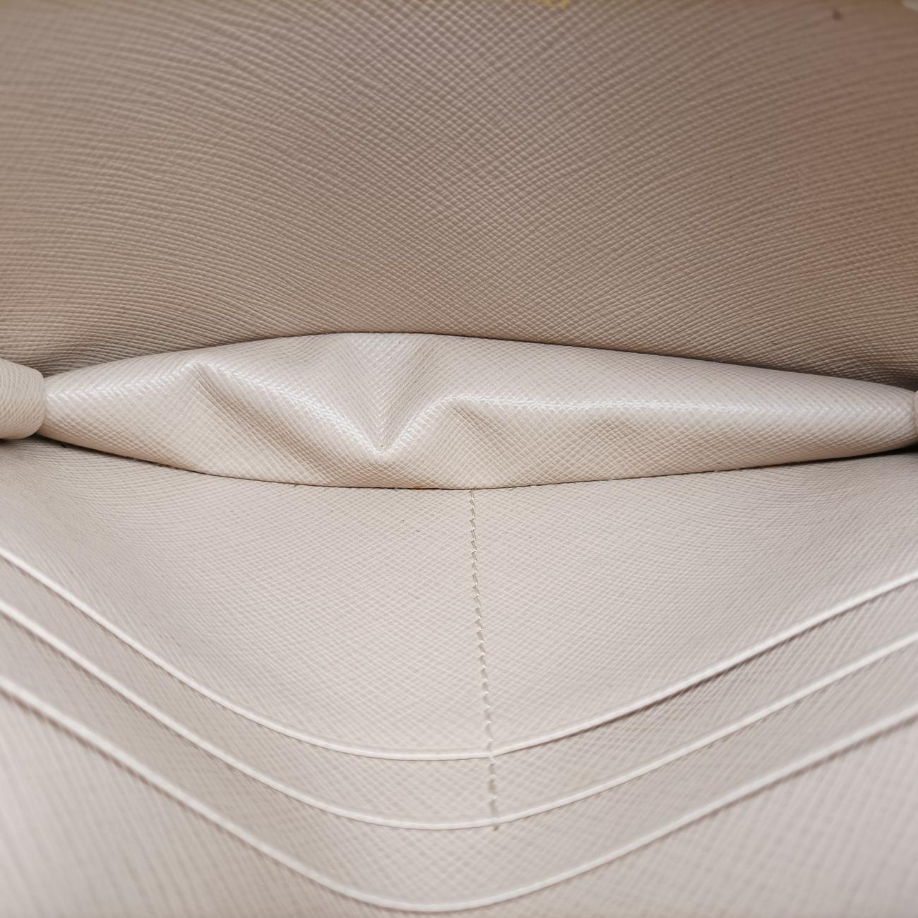 Vitello DianoBeigeSaffiano Leather1DH04485ヴィテッロディアノベージュサフィアーノレザー1DH04485