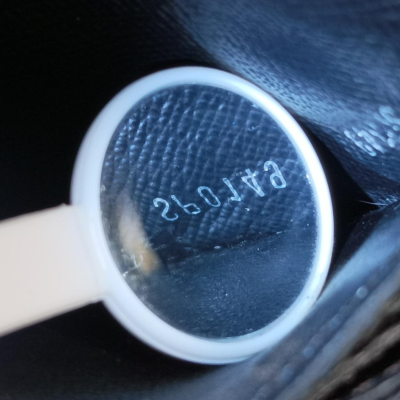 Wallet Twist ChainNoirEpiM62038SP0149ポルトフォイユ ツイスト チェーンノワールエピM62038SP0149