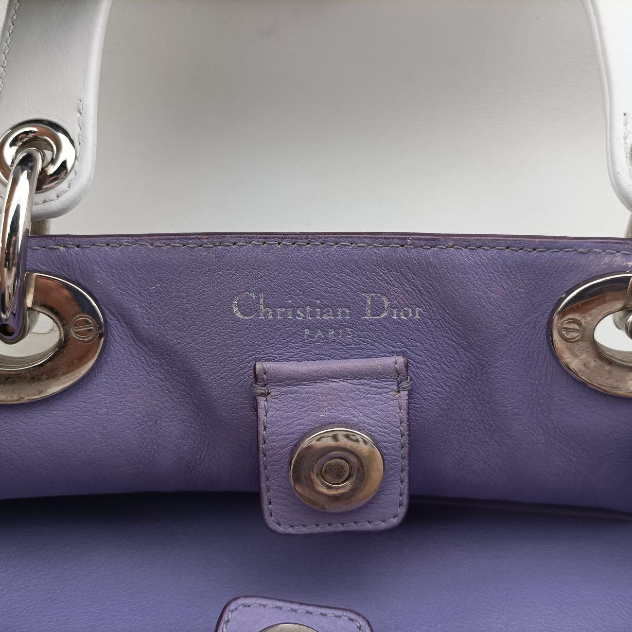 DiorissimoWhiteLeather19-MA-1111ディオリッシモホワイトレザー19-MA-1111