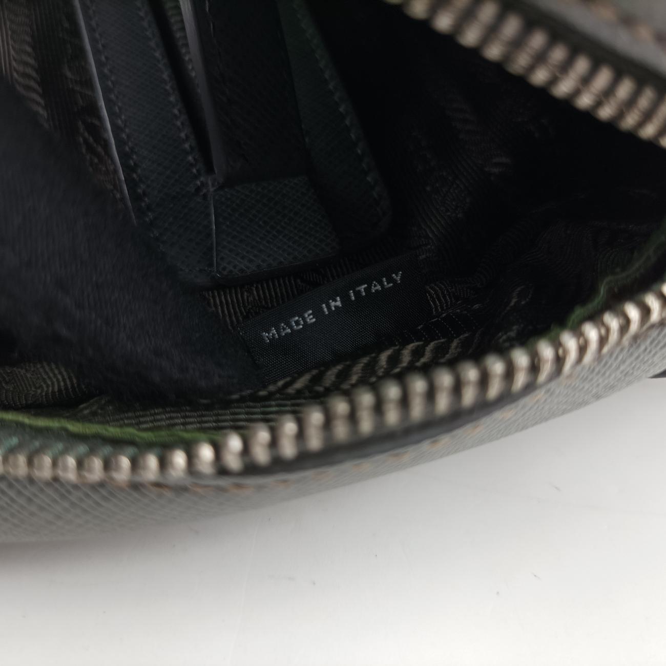 Business Briefcase Grey SAFFIANO Leather 2VE011 7 Dビジネス ブリーフケース グレー サフィアーノレザー 2VE011 7 D