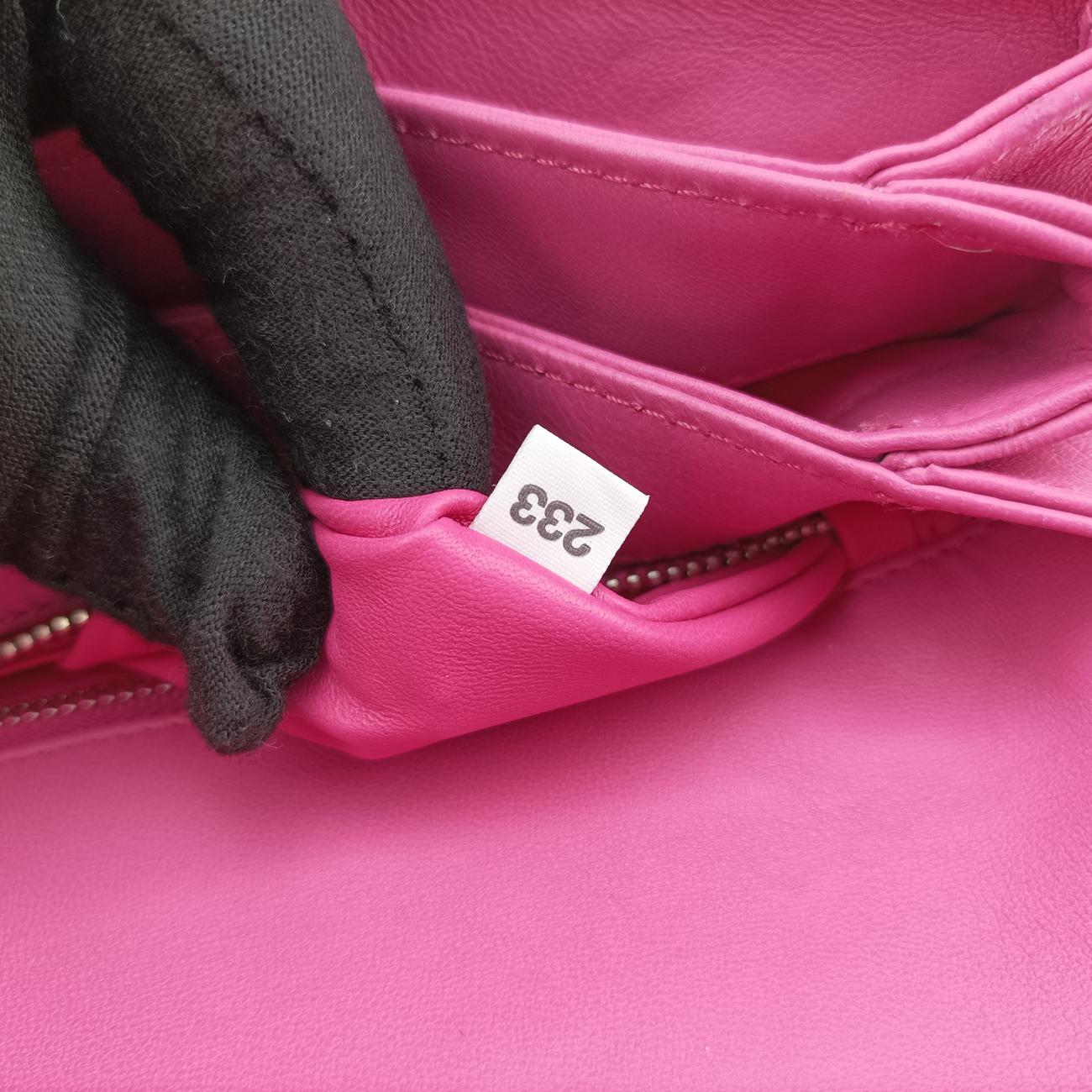 Nappa Gaufre Nero HandbagPinkLeather233ナッパ ゴーフル ネロ ハンドバッグピンクレザー233