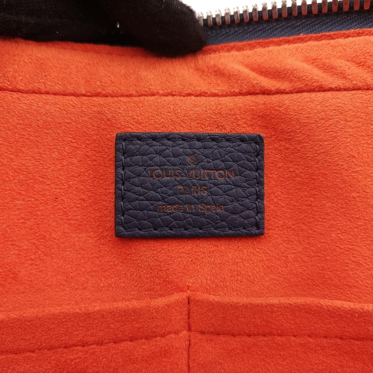 Armand Briefcase MM NAVY Taurillon leather M54380 UB2137アルマンド ブリーフケース MM ネイビー トリヨンレザー M54380 UB2137