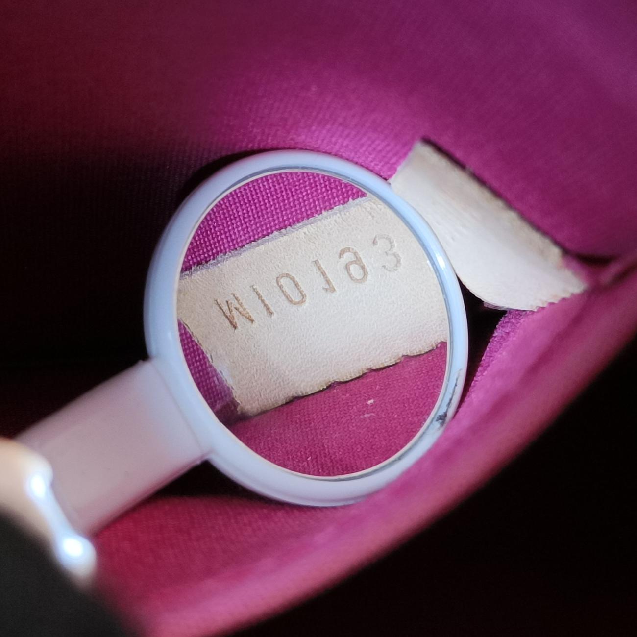 Alma BB pomme d'amour Vernis M91606 MI0193アルマBB ポムダムール ヴェルニ M91606 MI0193