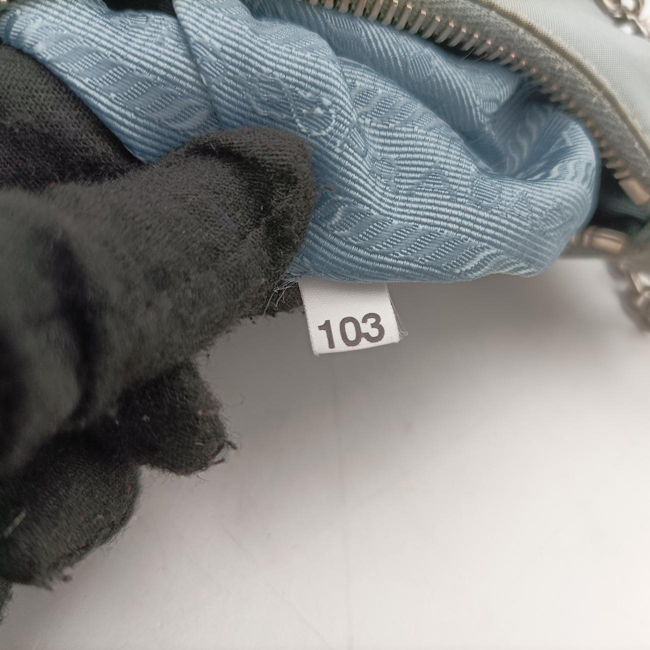 Re-Edition 2005 Re-Nylon Blue nylon 1BH204 103リエディション 2005 リナイロン ブルー ナイロン 1BH204 103