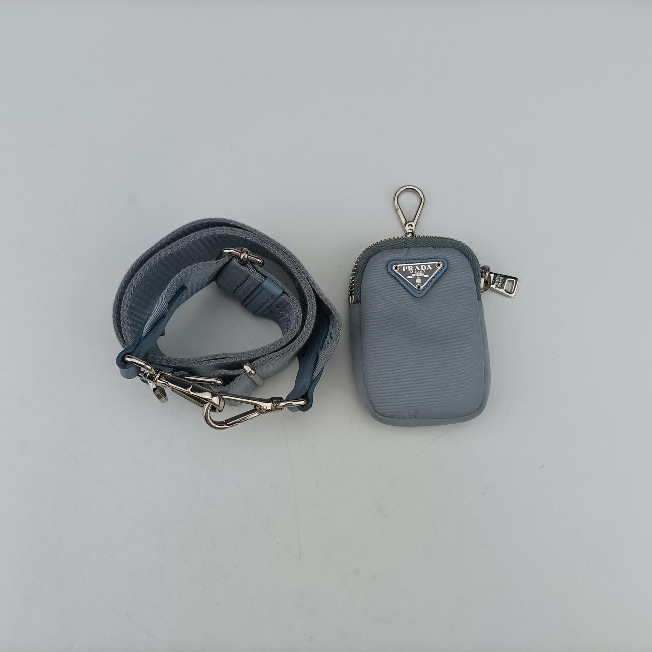 Re-Edition 2005 Re-Nylon Blue nylon 1BH204 103リエディション 2005 リナイロン ブルー ナイロン 1BH204 103