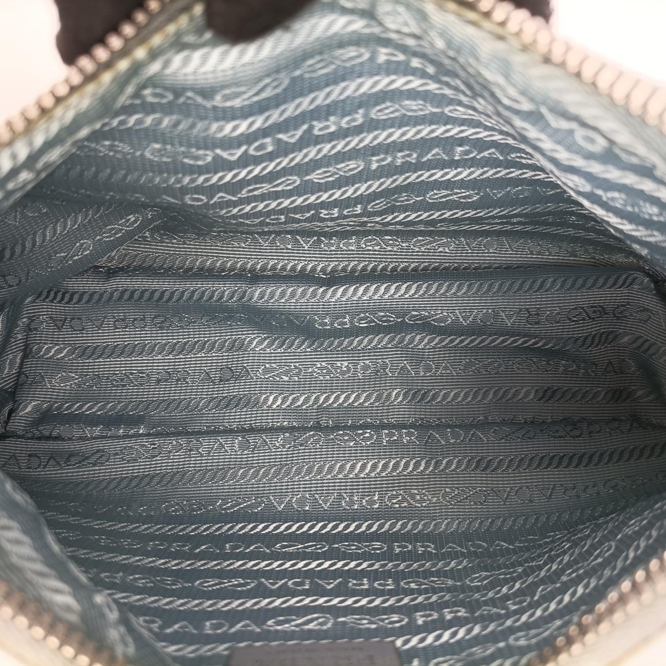 Re-Edition 2005 Re-Nylon Blue nylon 1BH204 103リエディション 2005 リナイロン ブルー ナイロン 1BH204 103