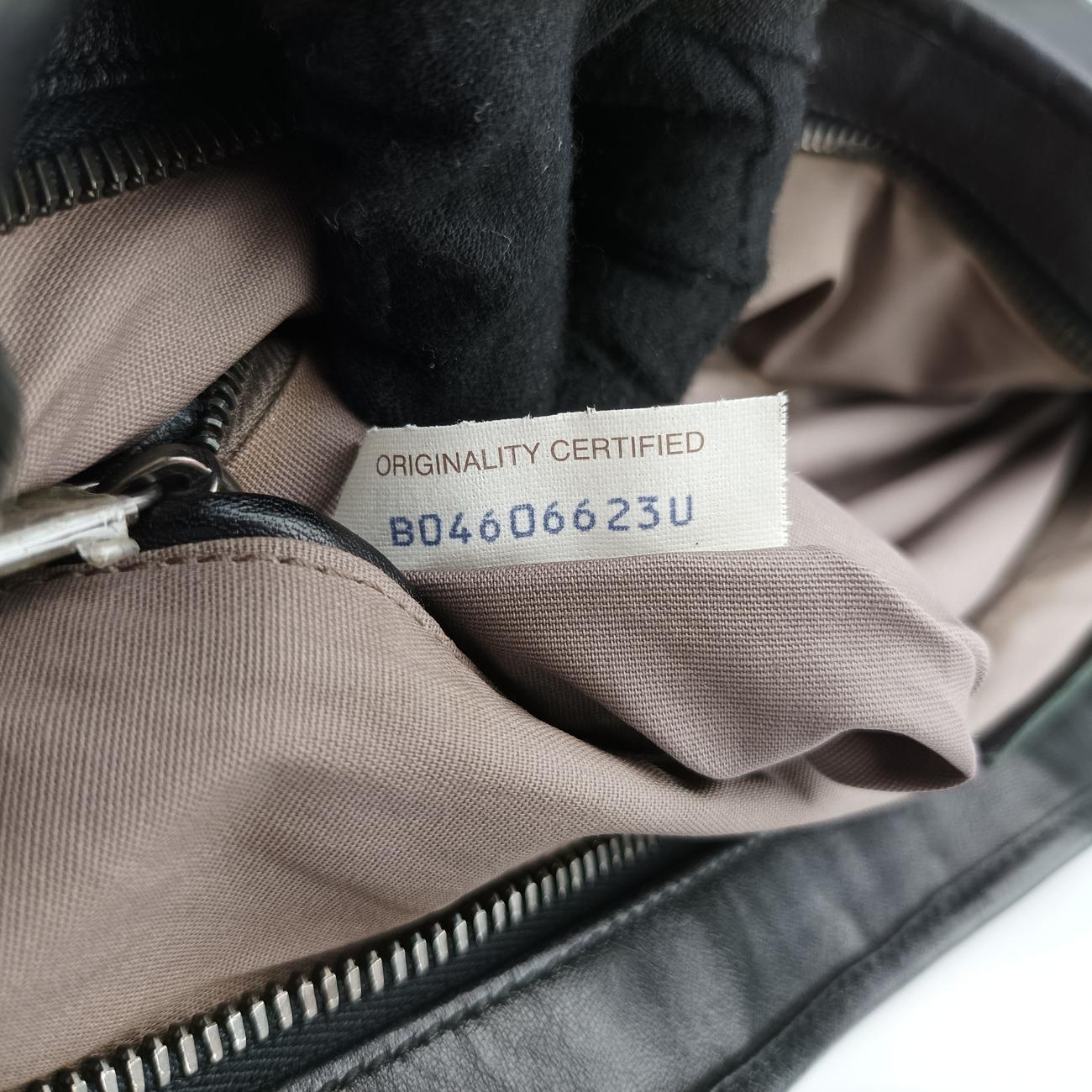 Intrecciato Black lambskin B04606623Uイントレチャート ブラック ラムスキン B04606623U