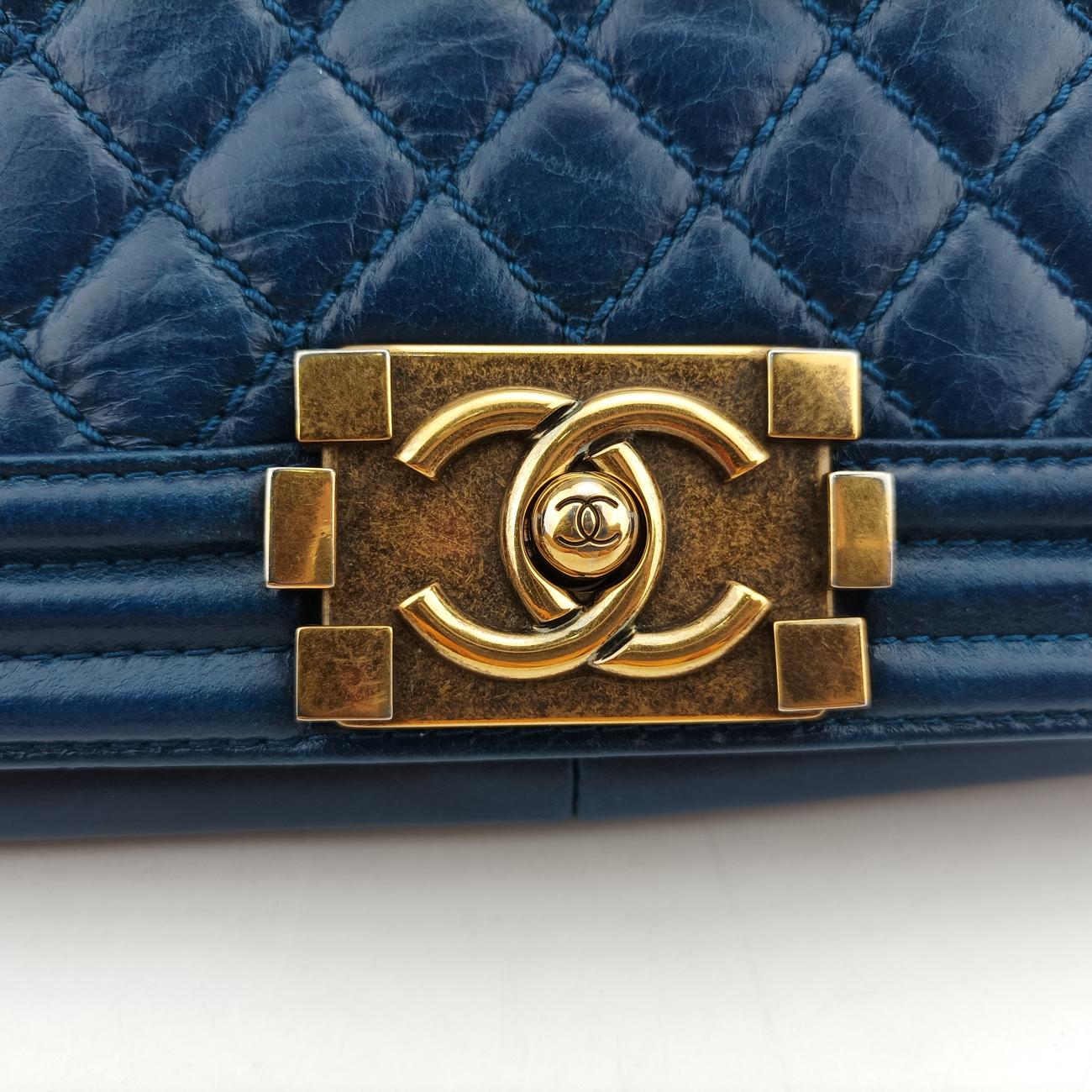 BOY CHANELBlueleatherA6708717751438ボーイシャネルブルーレザーA6708717751438