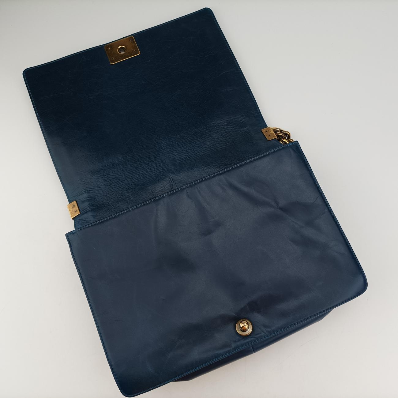 BOY CHANELBlueleatherA6708717751438ボーイシャネルブルーレザーA6708717751438