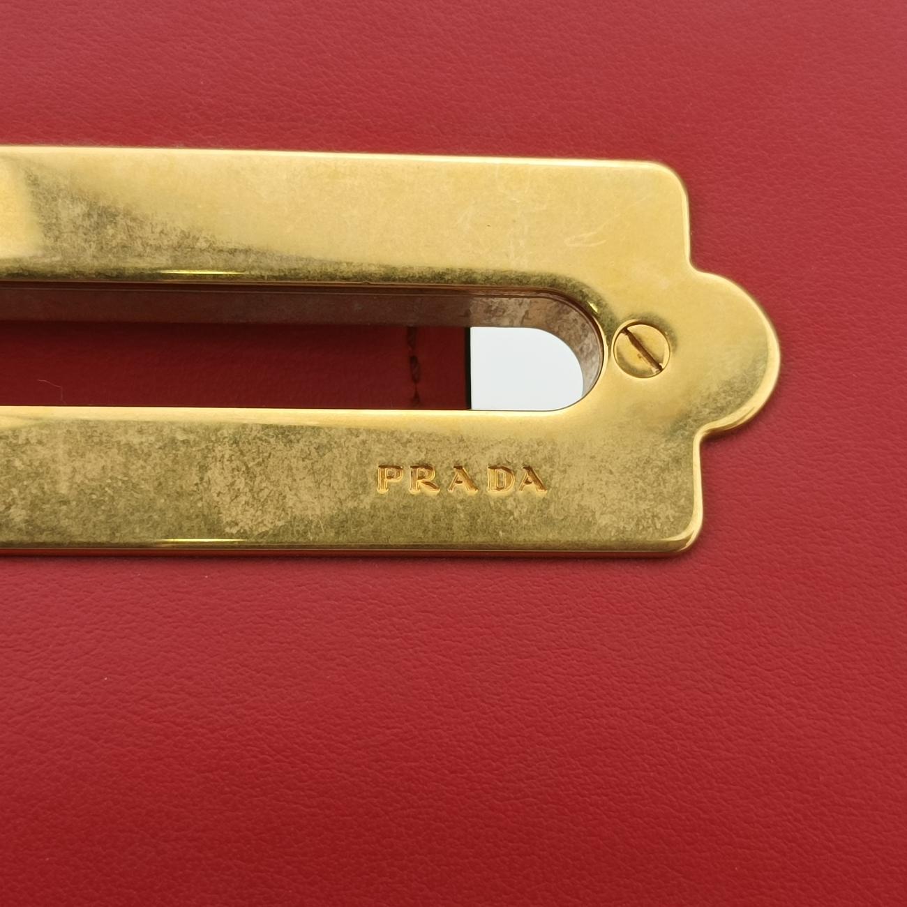 City Calf Cahier Red leather 25シティカーフ カイエ レッド レザー 25