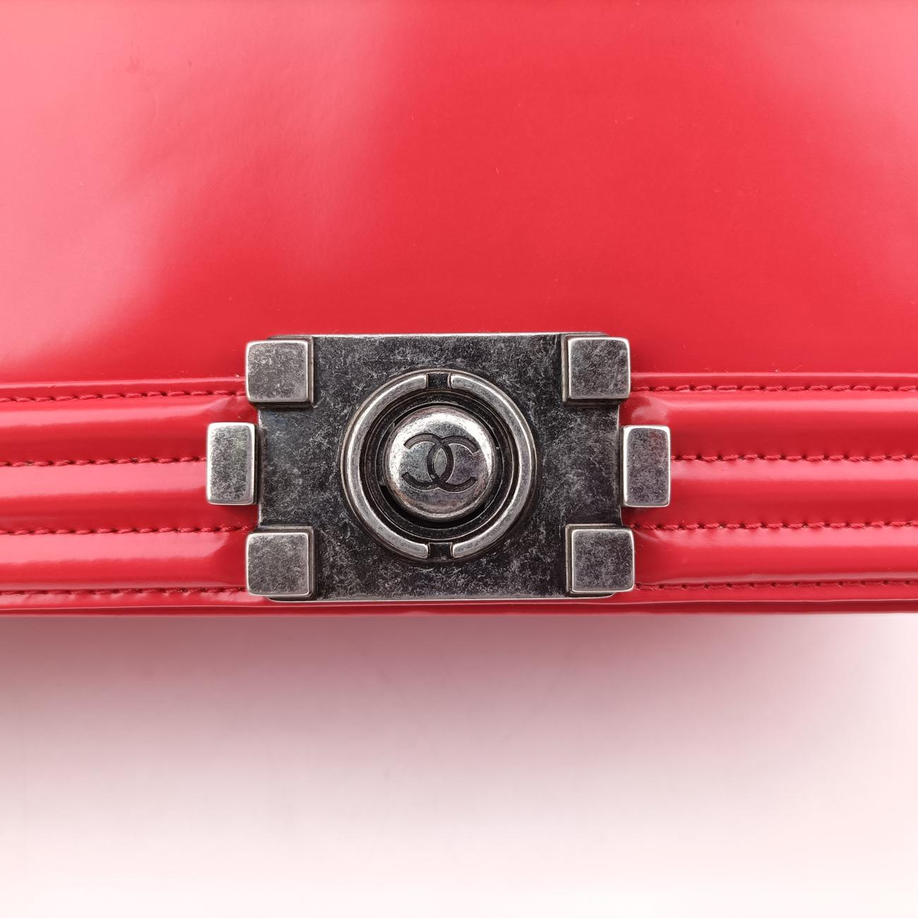 BOY CHANEL Red Leather 21509383ボーイシャネル レッド レザー A67086 21509383