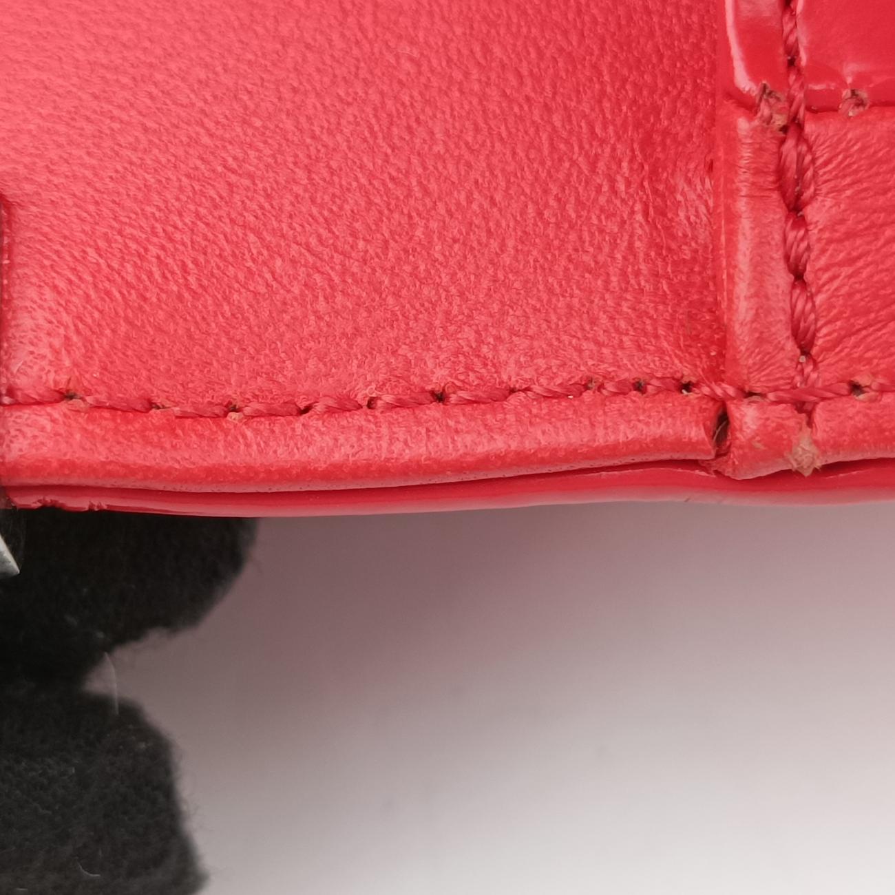 BOY CHANEL Red Leather 21509383ボーイシャネル レッド レザー A67086 21509383