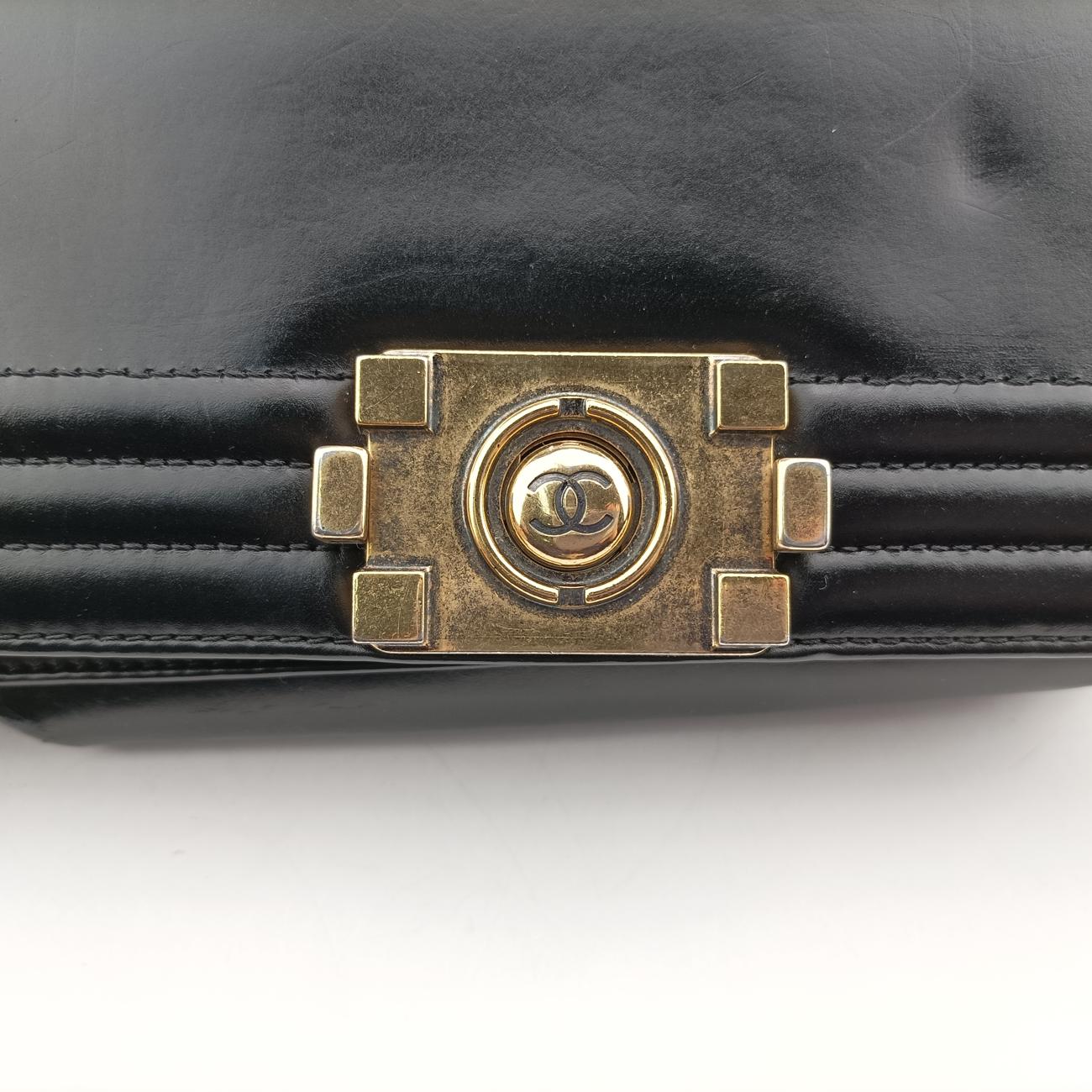 BOY CHANEL Black Leather 15334321ボーイシャネル ブラック レザー A66713 15334321