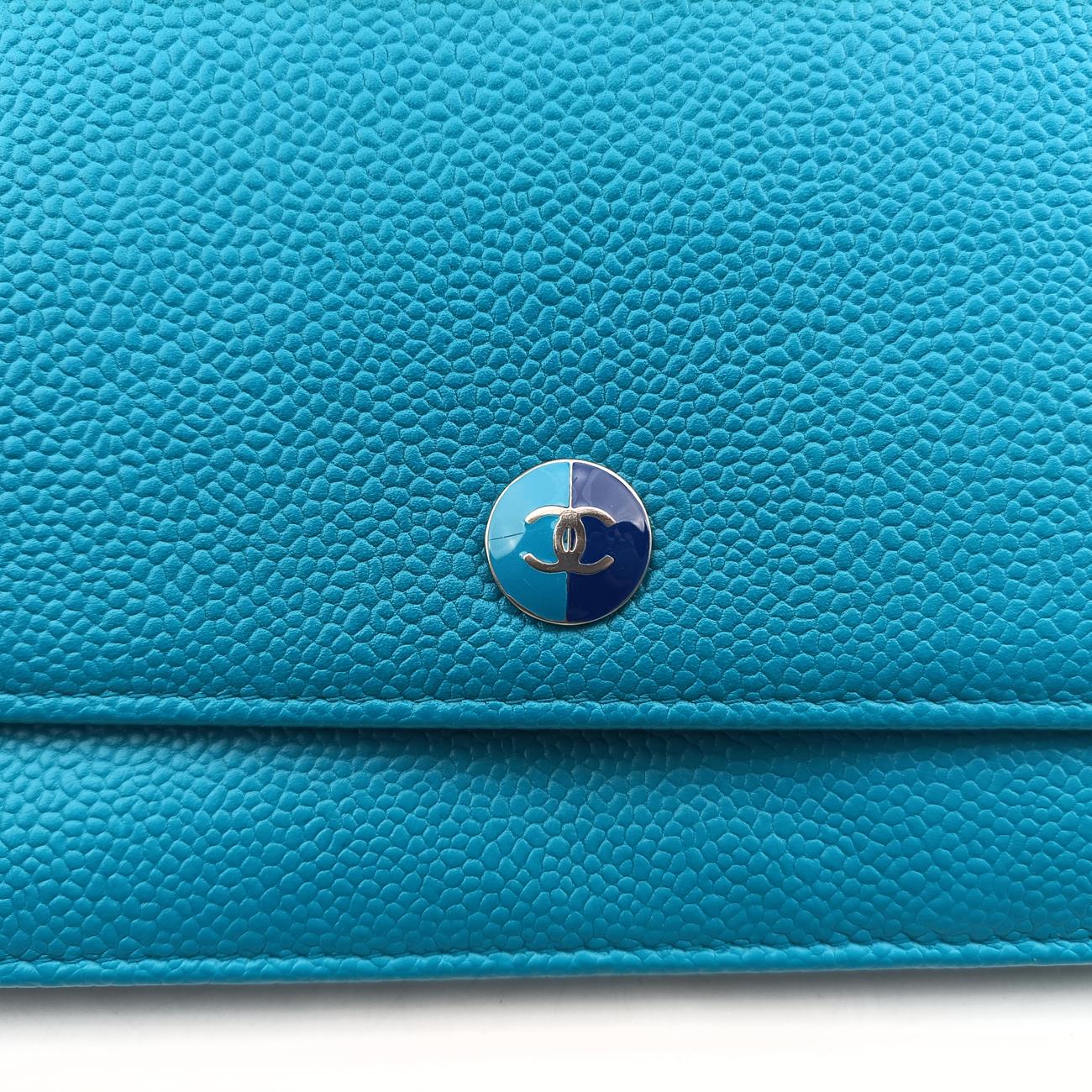 Caviar Wallet Chain Blue Leather A68872 17898763キャビア ウォレット チェーン ブルー レザー A68872 17898763
