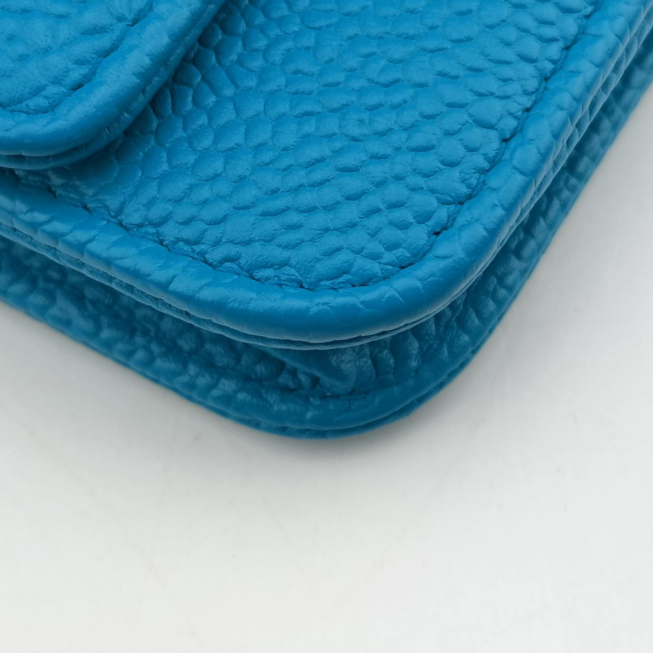 Caviar Wallet Chain Blue Leather A68872 17898763キャビア ウォレット チェーン ブルー レザー A68872 17898763