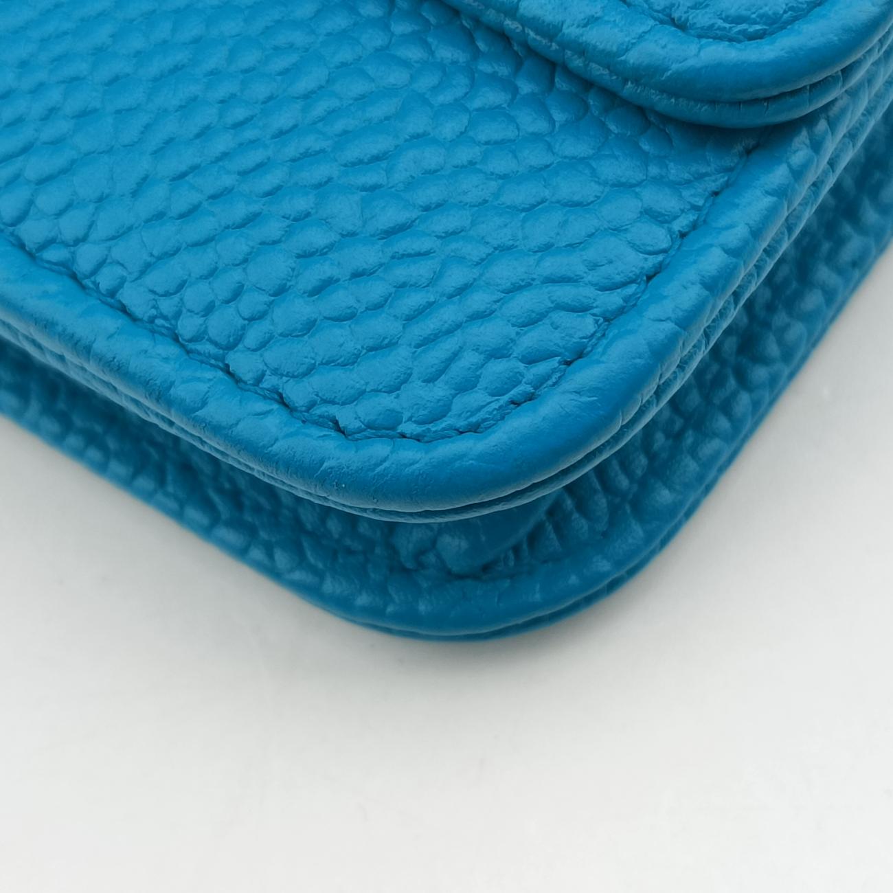 Caviar Wallet Chain Blue Leather A68872 17898763キャビア ウォレット チェーン ブルー レザー A68872 17898763