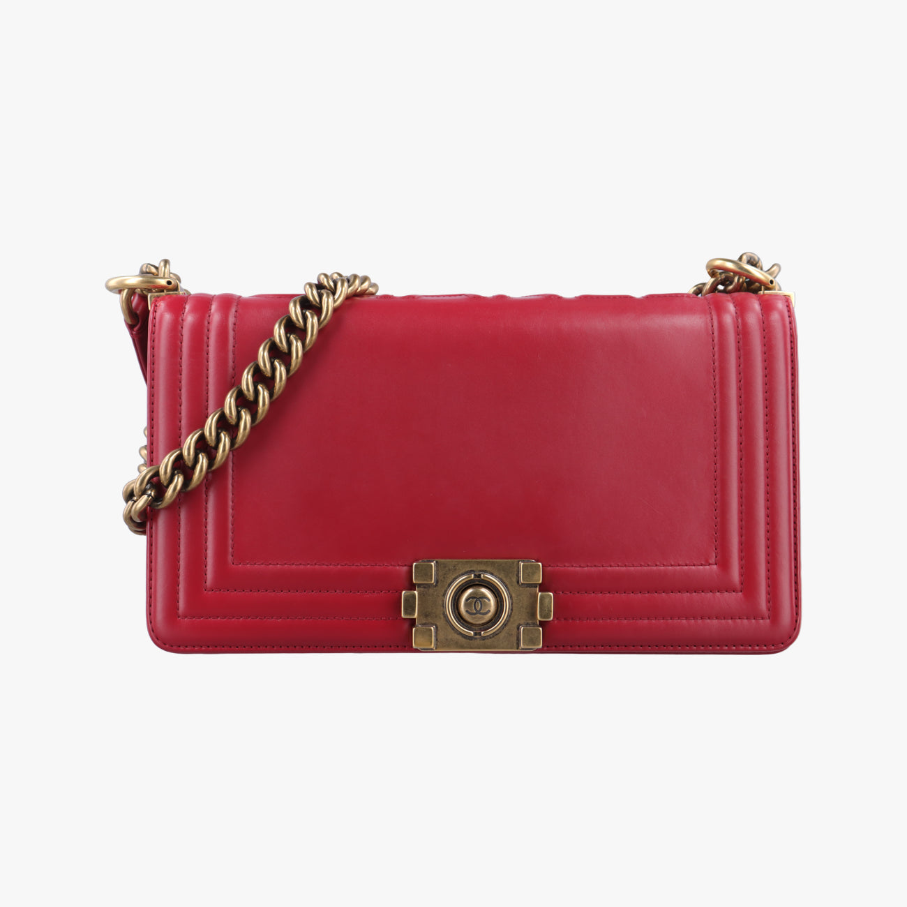 BOY CHANEL Red Leather A66713 15642304ボーイシャネル レッド レザー A66713 15642304