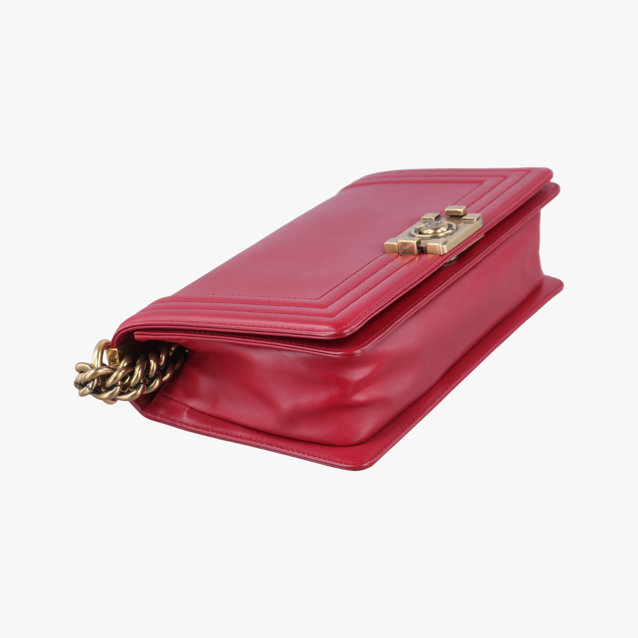 BOY CHANEL Red Leather A66713 15642304ボーイシャネル レッド レザー A66713 15642304