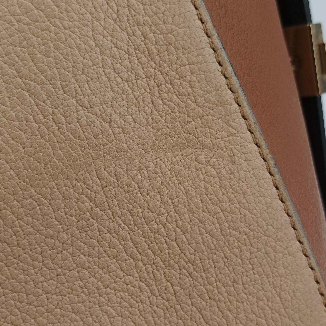 Antigona Red x Brown x Beige Leather 3C0192アンティゴナ レッド×ブラウン×ベージュ レザー 3C0192