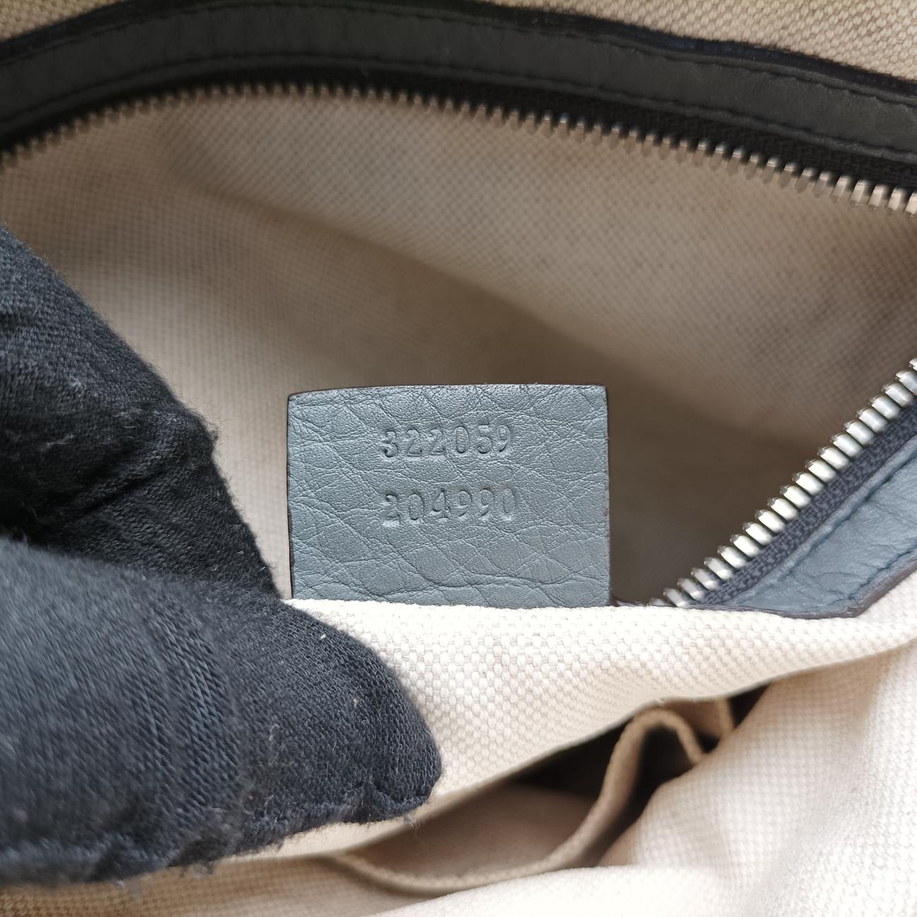 Interlocking G Logo Soho Messenger Grey Leather 322059 A016476622インターロッキングG ソーホー メッセンジャー グレー レザー 322059 A016476622
