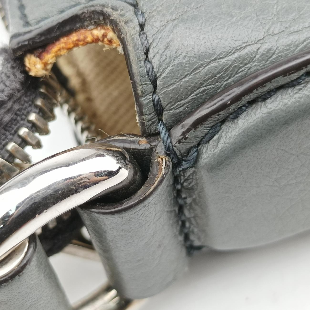 Interlocking G Logo Soho Messenger Grey Leather 322059 A016476622インターロッキングG ソーホー メッセンジャー グレー レザー 322059 A016476622