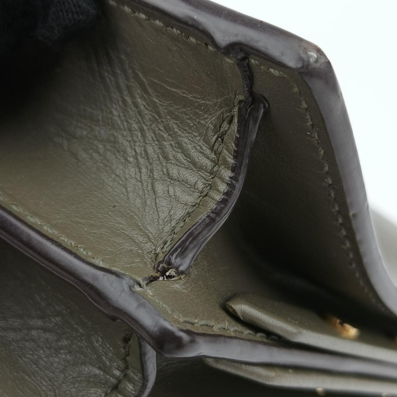 CASSANDRAGreenLeather × Suede532750MAL532750.0719カサンドラグリーンレザー×スエード532750MAL532750.0719