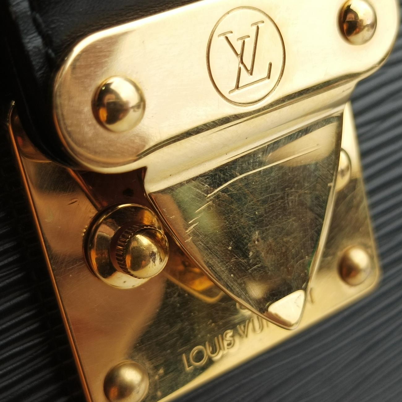 Servite FermoirNoirEpiM54352MI0938セルヴィット フェルモワールノワールエピM54352MI0938