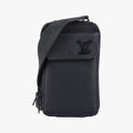 LV Aerogramme Phone PouchBlackGrained LeatherM57089MI4270 ICチップLV アエログラム フォン ポーチブラックグレインレザーM57089MI4270 ICチップ