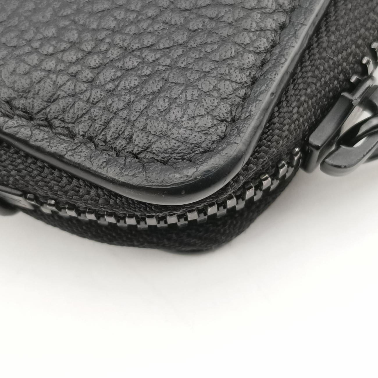 LV Aerogramme Phone PouchBlackGrained LeatherM57089MI4270 ICチップLV アエログラム フォン ポーチブラックグレインレザーM57089MI4270 ICチップ