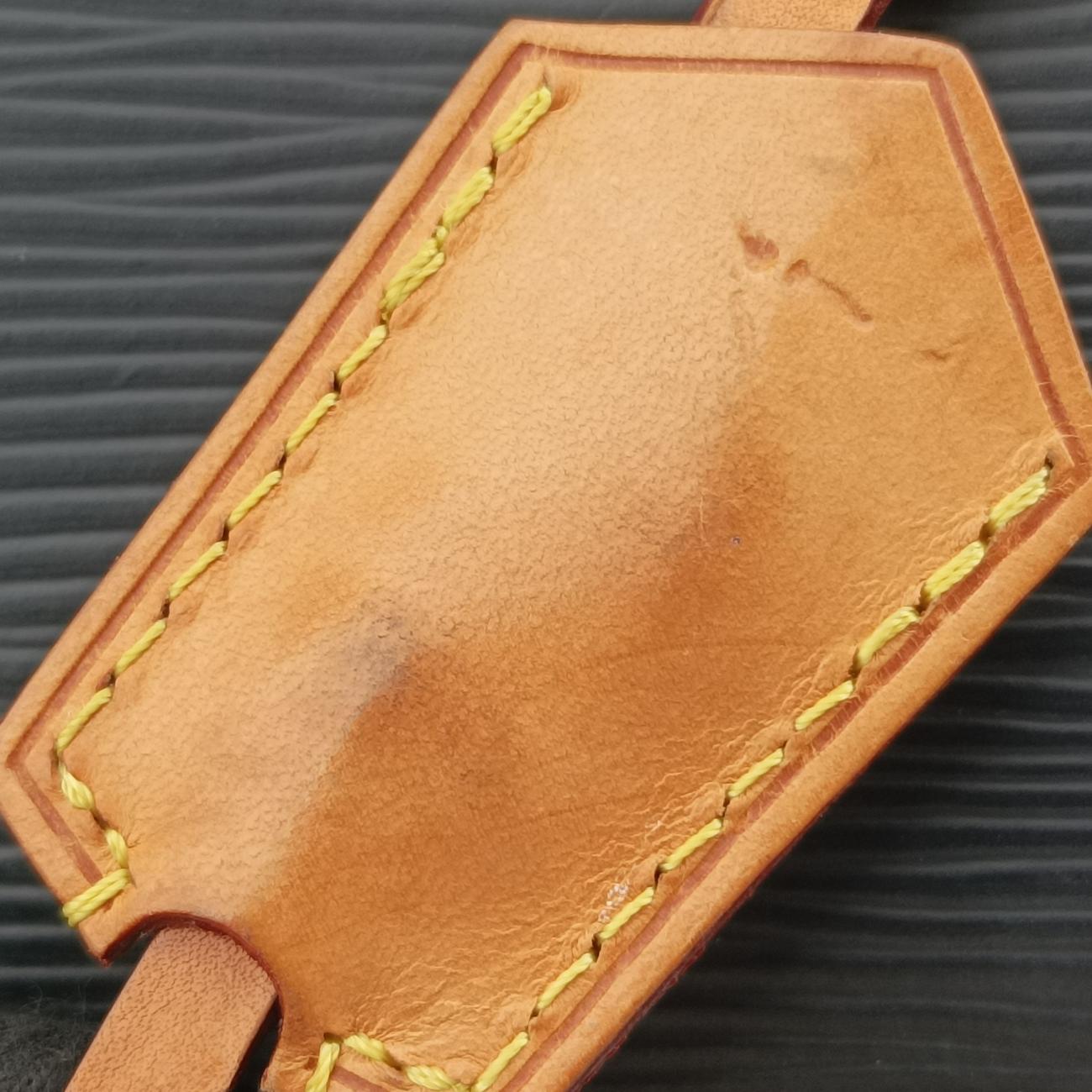 Dock PMNoirepiM93245DU2184ドックPMノワールエピM93245DU2184