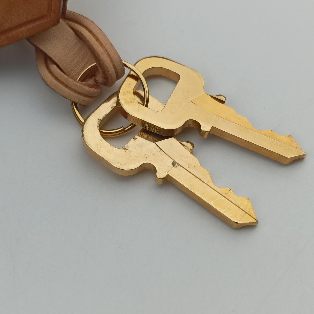 Dock PMNoirepiM93245DU2184ドックPMノワールエピM93245DU2184