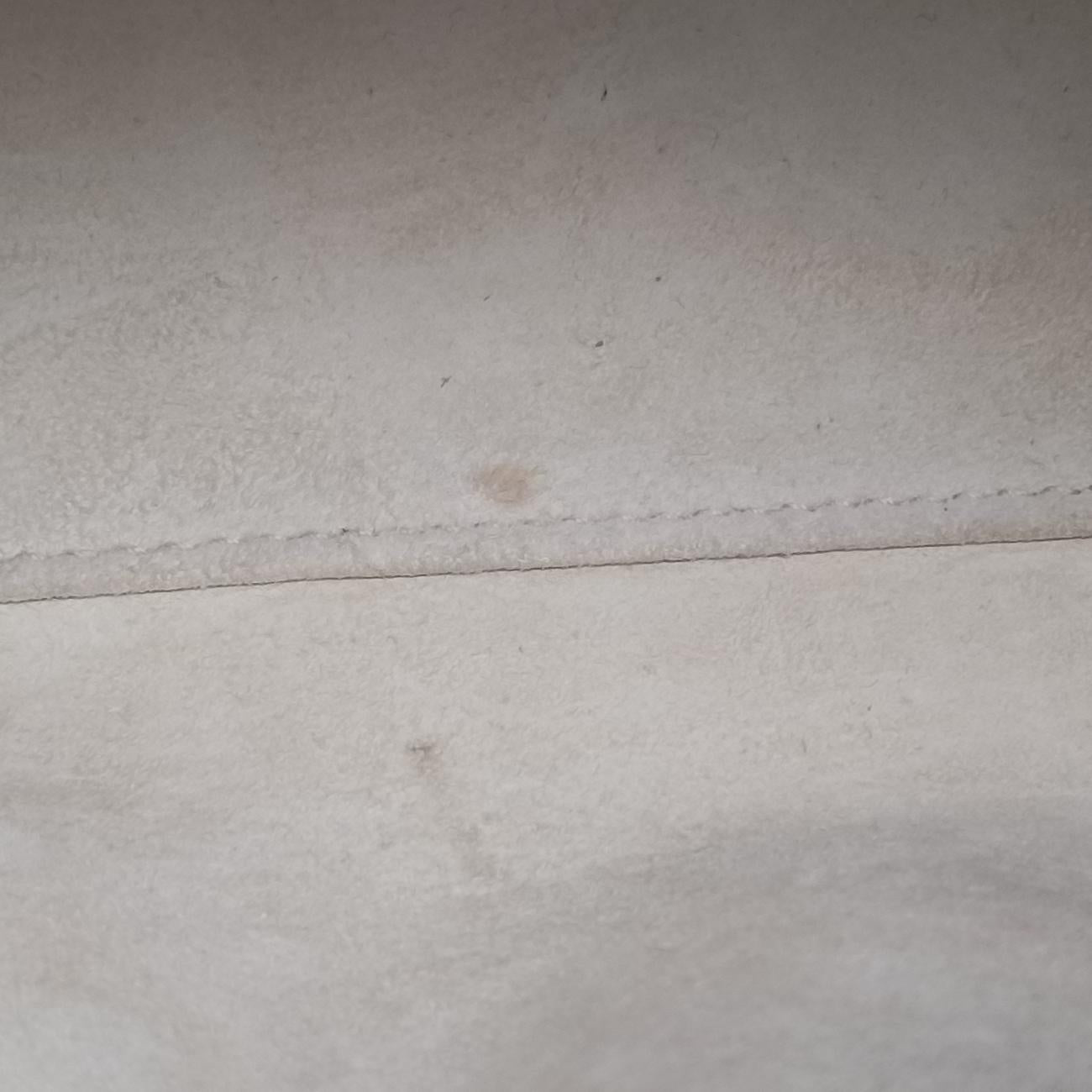 Lady Dior White Leather 16-BO-0117レディディオール ホワイト レザー 16-BO-0117