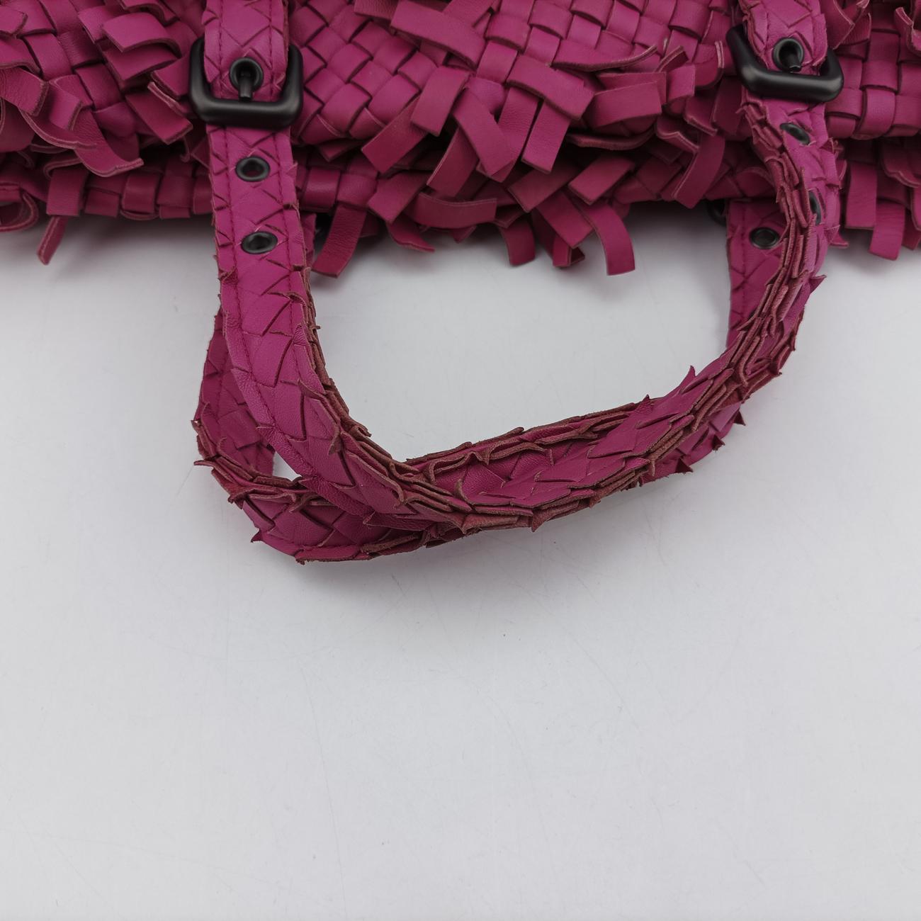 Intrecciato Rose Red lambskin 278480 VT690 6202 EPEV 2011 3790 Aイントレチャート ローズ レッド ラムスキン 278480 VT690 6202 EPEV 2011 3790 A