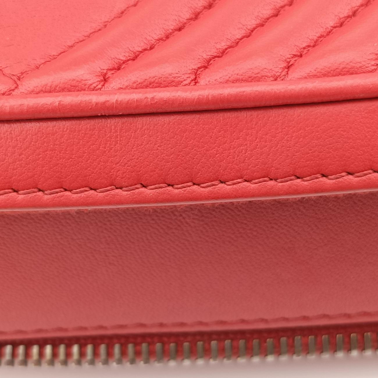 Coco Boy Camera Case Red Lambskin 20613382ココボーイ カメラケース レッド ラムスキン A92656 20613382