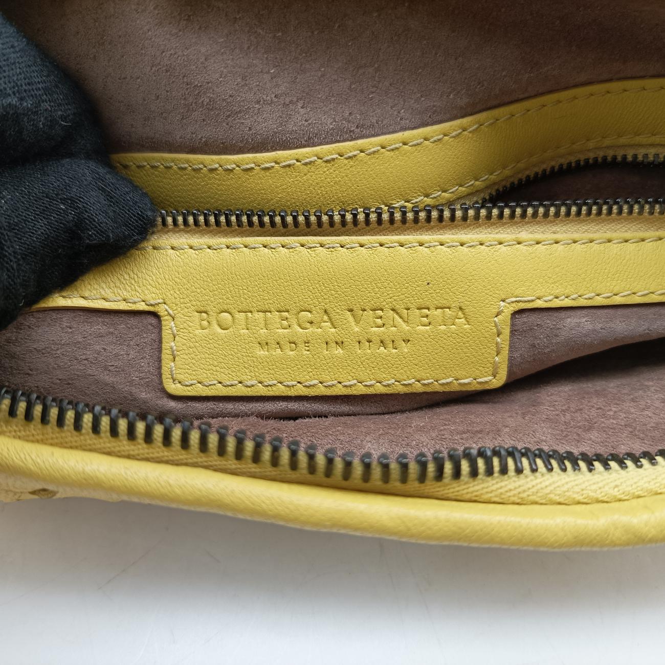 Intrecciato Yellow lambskin B01451144Fイントレチャート イエロー ラムスキン B01451144F